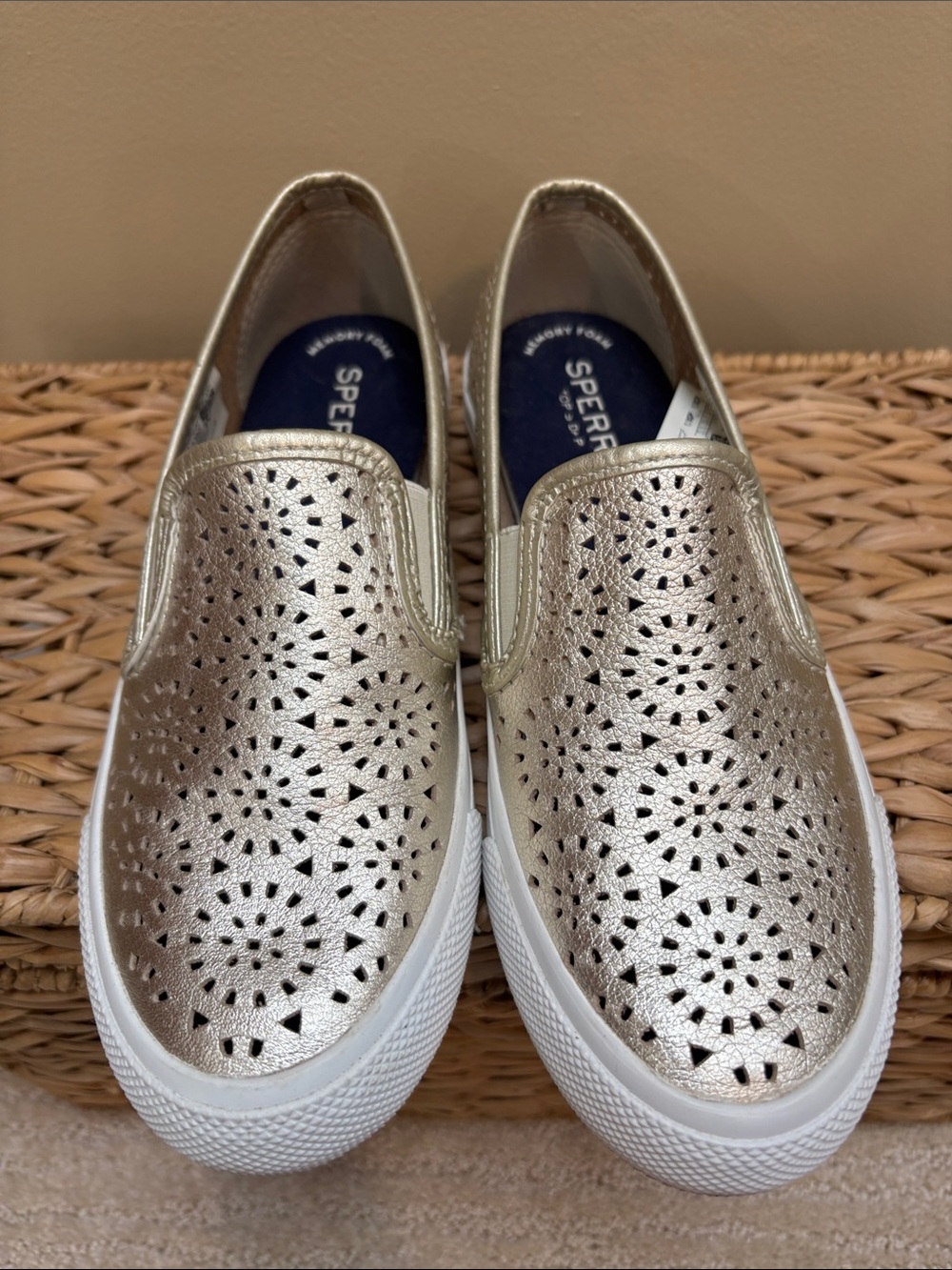 Sperry Metallic Gold Laser-Cut Slip-On Sneakers Womens Size 6 EUC
